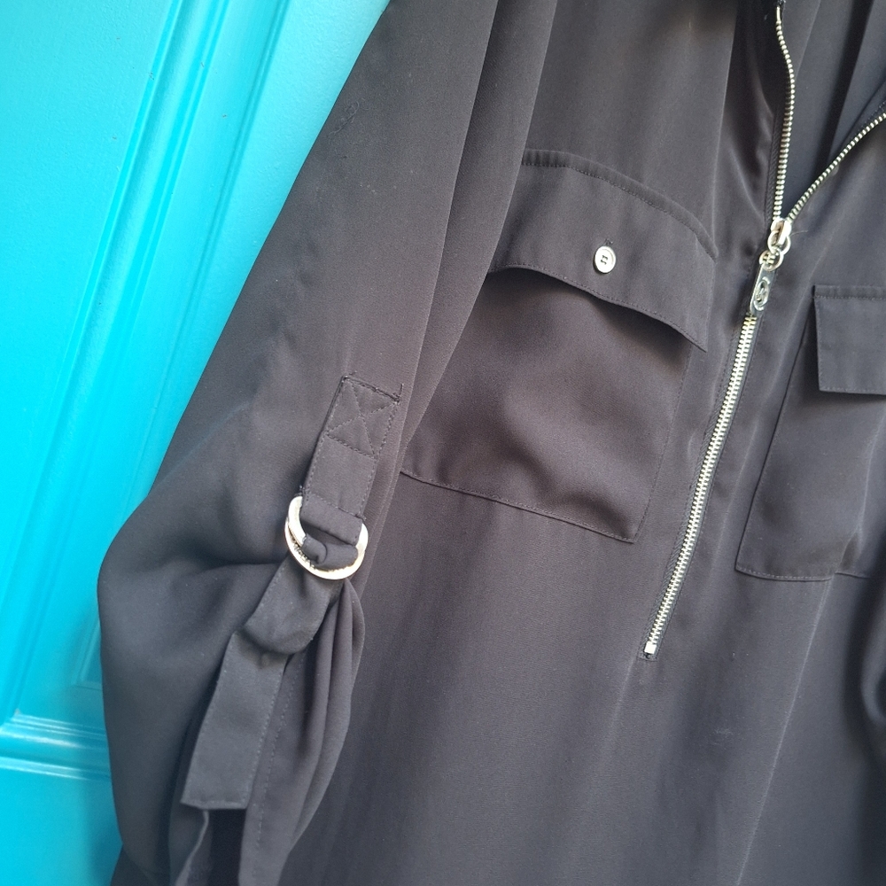 Michael Kors Top Blouse Zipper 3/4 Long Sleeves Collar Pockets Logo Hardware M - Picture 5 of 14